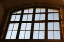 Fenster im Treppenaufgang in der Fabrik VEB Polygraphiemaschinen Leipzig Ost 2763